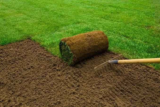 Lawn Installation — Kellyscappers Central